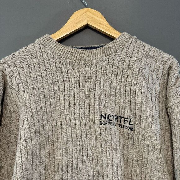 Dunbrooke Men’s Tan Knit Sweater Size Small Made In USA Cotton Blend - Picture 2 of 10